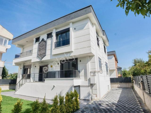 Samanlı Köyü, Yalova Merkez içerisinde satılık Villa