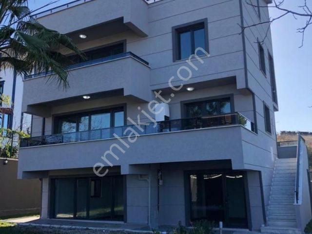Kadıköy Beldesi, Yalova Merkez içerisinde satılık Villa