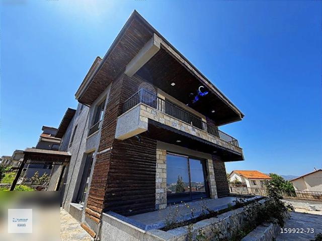 Yalova Merkez içerisinde satılık Villa