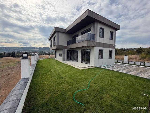 Kaytazdere, Altınova içerisinde satılık Villa