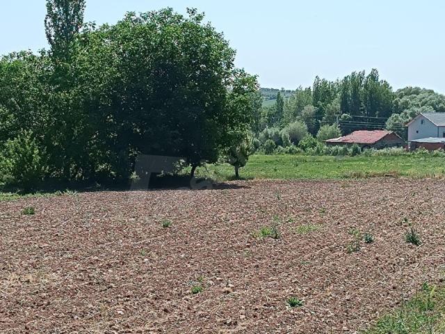 Kurusarı, Yalvaç içerisinde satılık Arsa