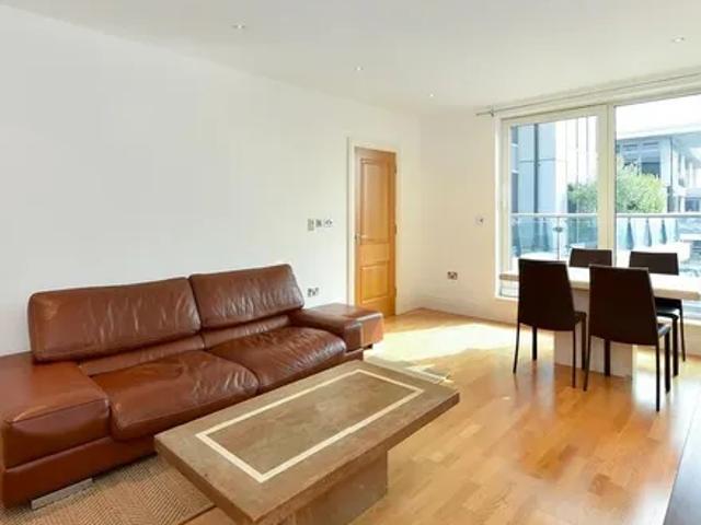 Apartment for rent in Imperial Wharf, Greater London