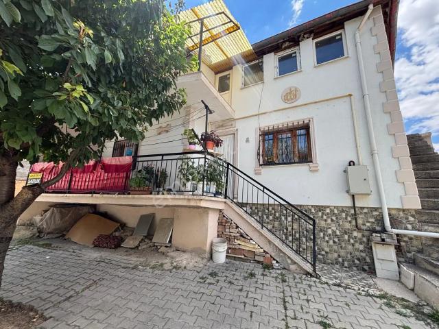 Erkmen Mahallesi, Bolvadin içerisinde satılık Villa