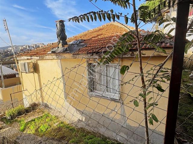 Bayrakli, İzmir içerisinde satılık mülk