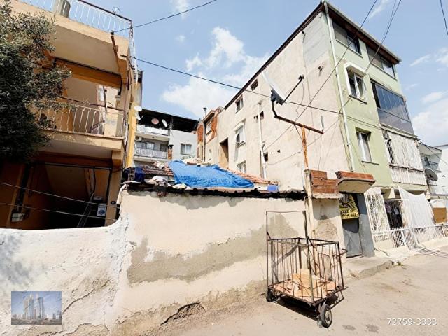 Bayrakli, İzmir içerisinde satılık Arsa