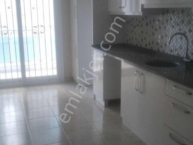 Bayrakli, İzmir içerisinde kiralık mülk