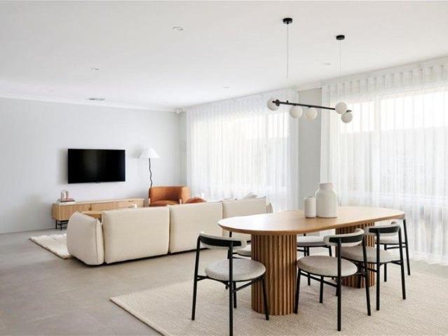 Cottage for sale in Yanchep, Western Australia