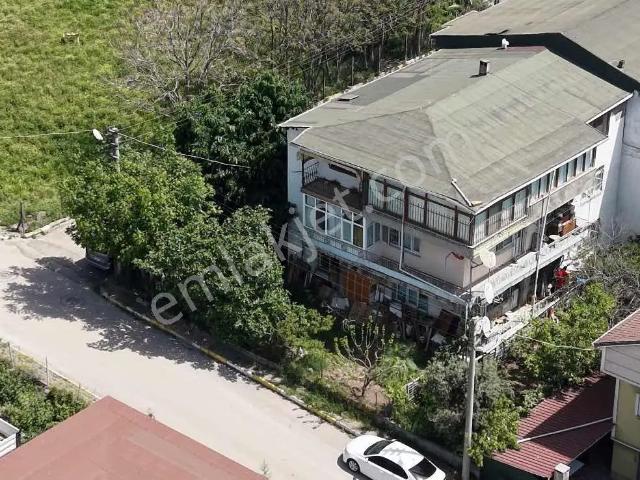 Atalar Mahallesi, Körfez içerisinde satılık Bina