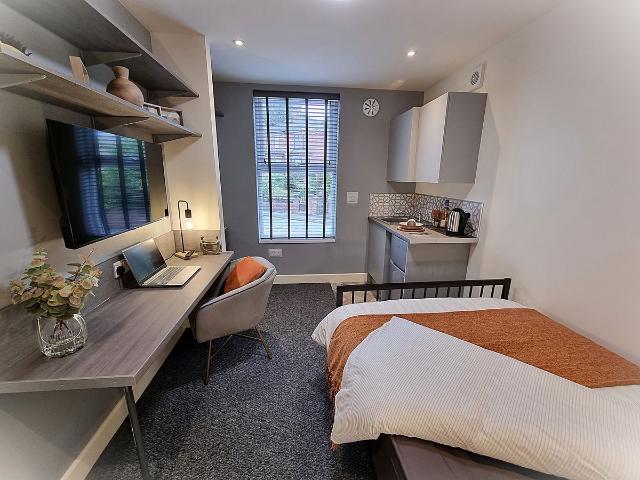 Studio for rent in New Boultham, Brayford