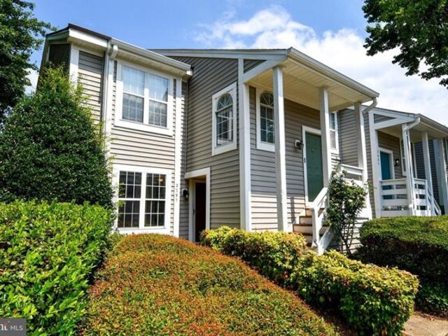Condo for sale in Falls Church