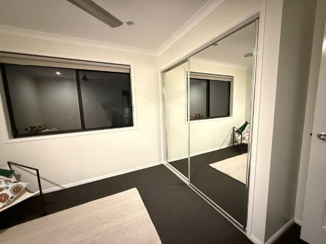 Room for rent in Yarrabilba, Greater Brisbane