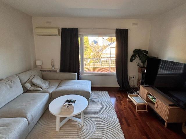 Room for rent in Camerons Creek, Victoria