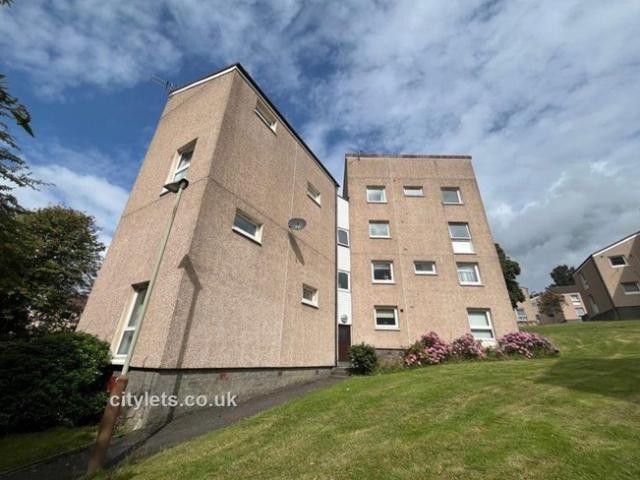 Flat for rent in Menzieshill, Scotland