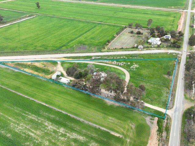 Cottage for sale in Yarroweyah, Victoria