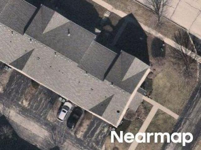 House for sale in Mchenry, Illinois