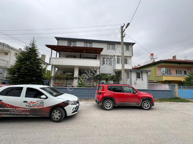Bolvadin içerisinde satılık Villa