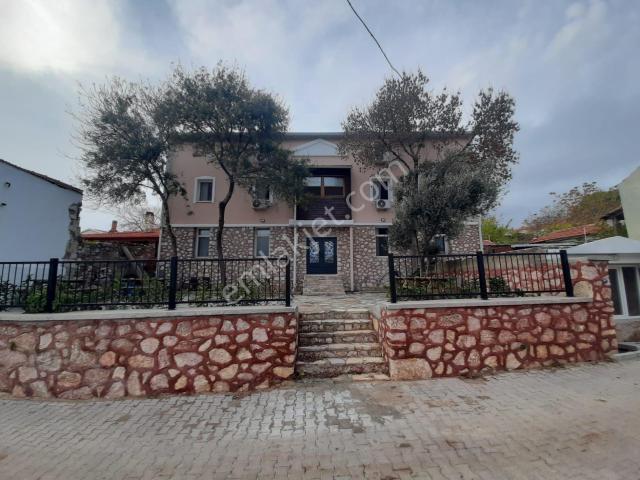 Urla, İzmir içerisinde satılık Bina