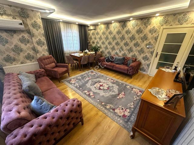 Altıntepe Mahallesi, Maltepe içerisinde satılık mülk