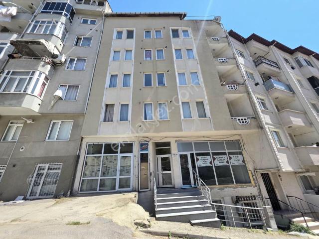 İzmit, Kocaeli içerisinde satılık Bina