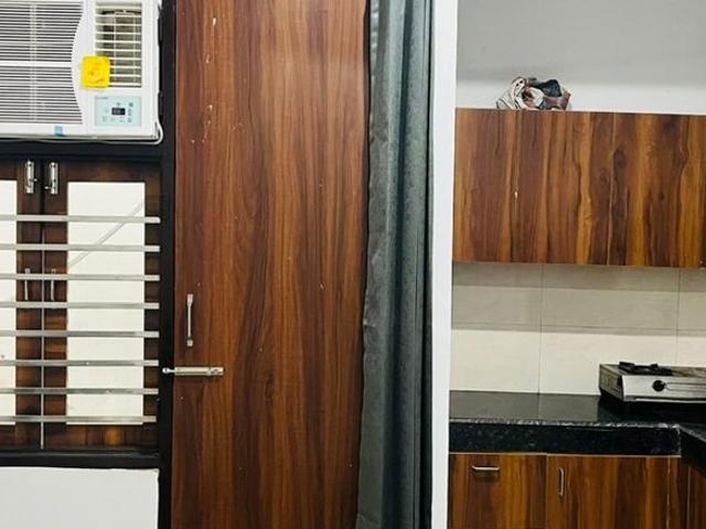 Flat for rent in Deri