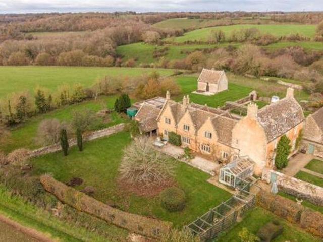 House for sale in Chippenham, Wiltshire