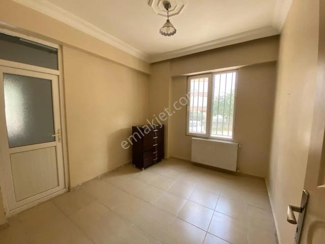 Şenevler Mahallesi, Karaköprü içerisinde kiralık Bina