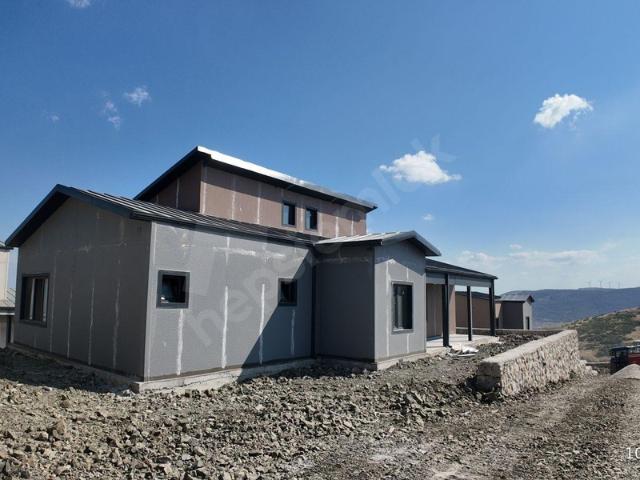 Balıkesir, Karesi içerisinde satılık Villa