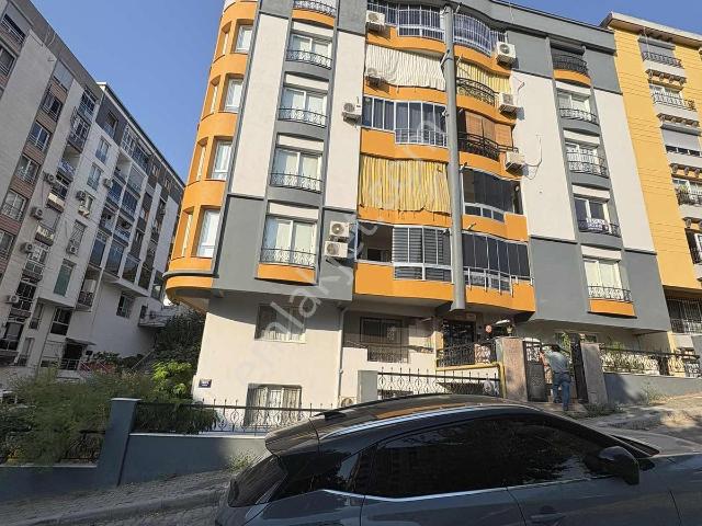 Buca, İzmir içerisinde satılık mülk