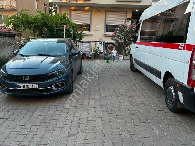 Buca, İzmir içerisinde kiralık mülk