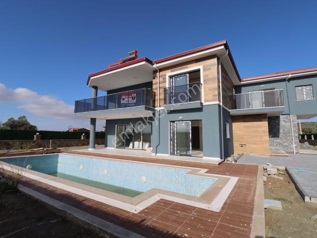 Kuşadasi, Aydin içerisinde satılık Villa