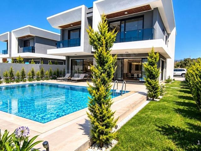 Kuşadasi, Aydin içerisinde satılık Villa