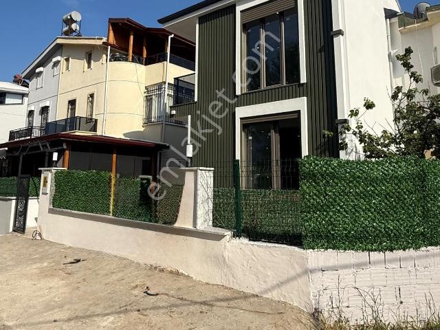 Edremit, Balikesir içerisinde satılık Villa