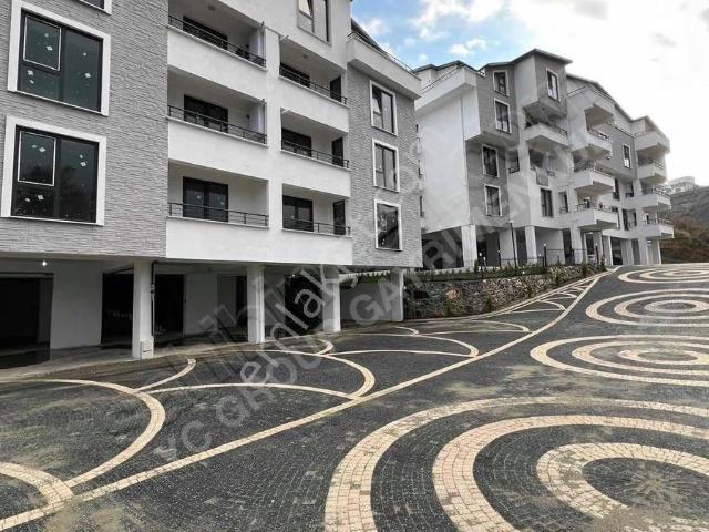 Gölcük, Kocaeli içerisinde satılık mülk