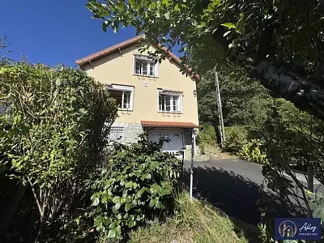 Maison vente à Ydes, Cantal