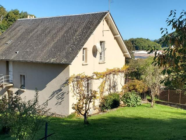 Maison vente à Mauriac, Ydes