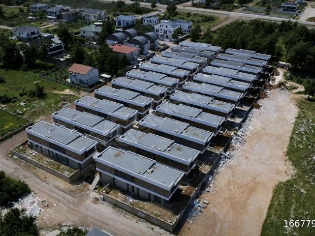 Döşemealti, Antalya içerisinde satılık Villa