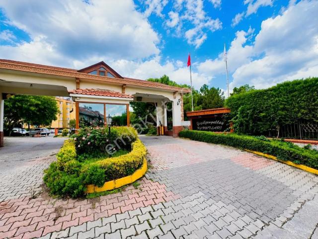 Üsküdar, İstanbul içerisinde satılık mülk