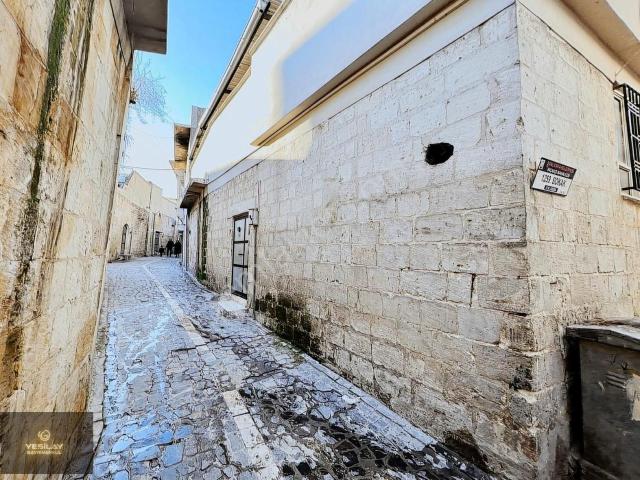 Şanlıurfa içerisinde satılık Villa