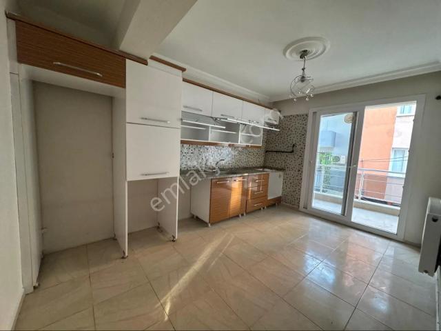 Buca, İzmir içerisinde kiralık mülk