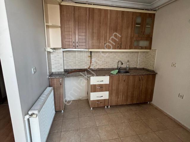 Buca, İzmir içerisinde satılık mülk