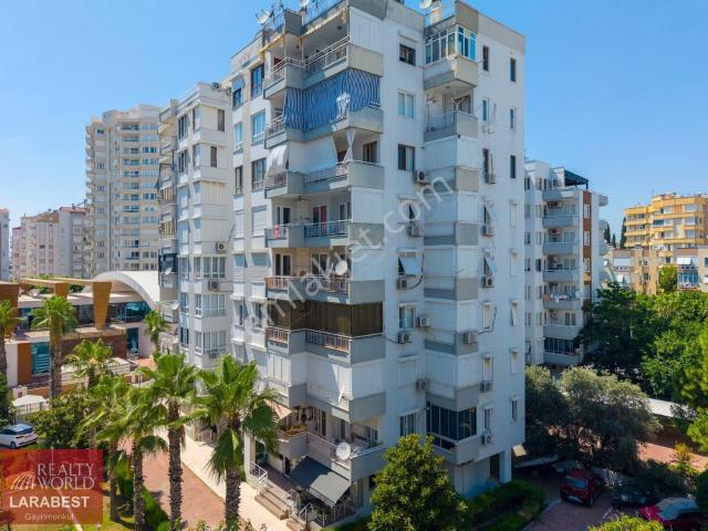 Antalya, Muratpaşa içerisinde satılık mülk