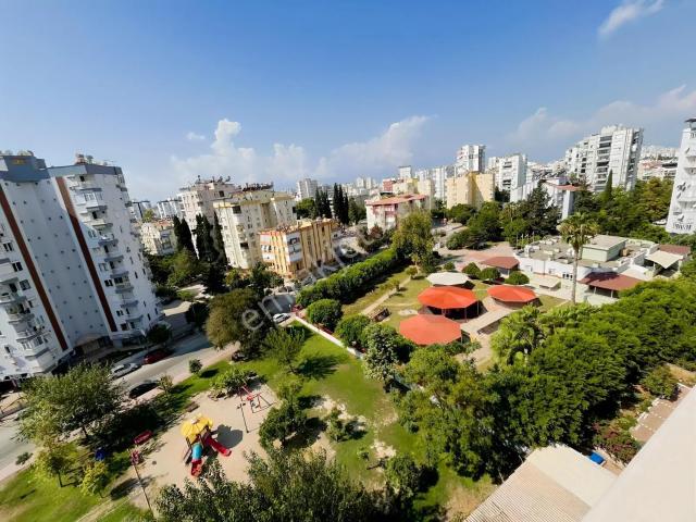 Antalya, Muratpaşa içerisinde kiralık mülk