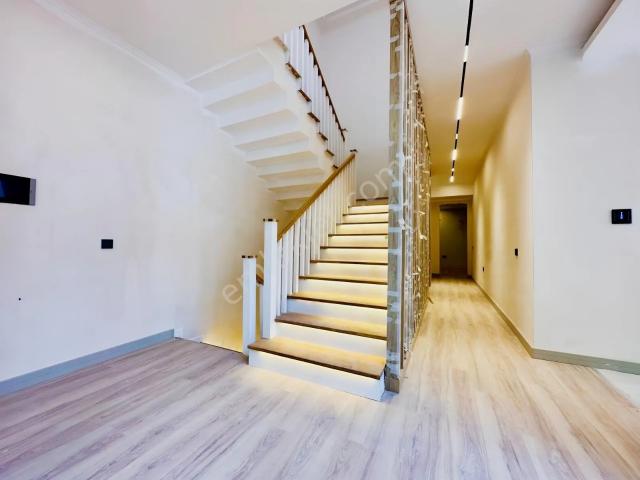 Döşemealtı, Döşemealti içerisinde satılık Villa