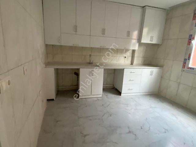 Seyhan, Yeşiloba Mahallesi içerisinde kiralık Villa