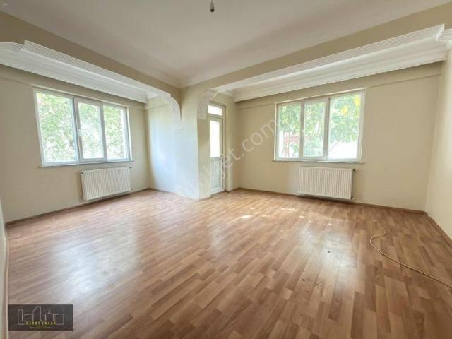 Yeşilova Mahallesi, Küçükçekmece içerisinde kiralık mülk