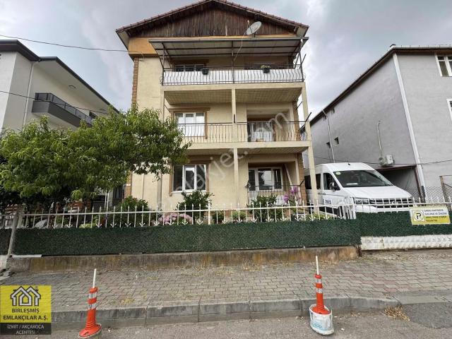 İzmit, Kocaeli içerisinde kiralık mülk