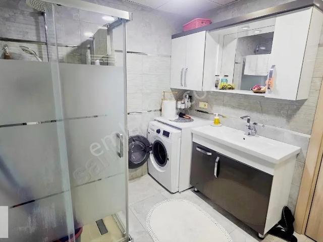 Bornova, İzmir içerisinde satılık mülk