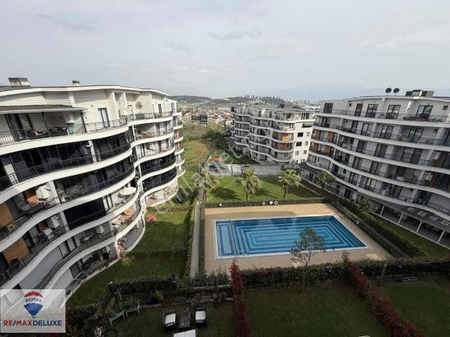 İzmit, Kocaeli içerisinde kiralık mülk