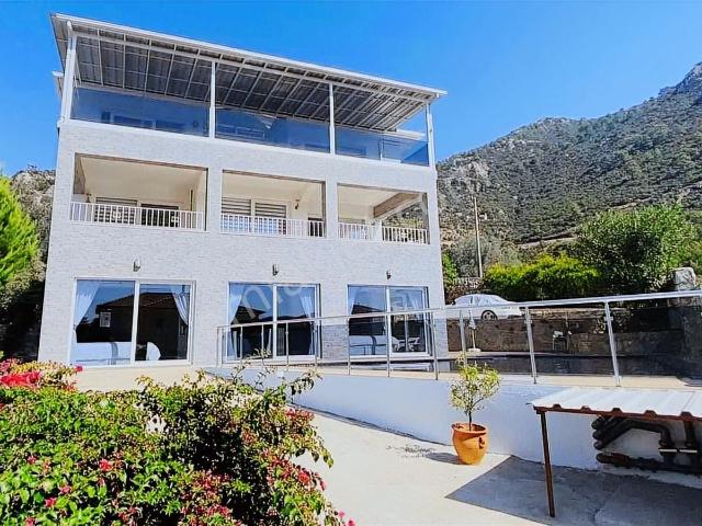Fethiye, Muğla içerisinde satılık Villa