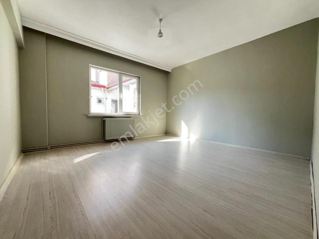 Cumhuriyet Mahallesi, Afyonkarahisar Merkez içerisinde kiralık mülk